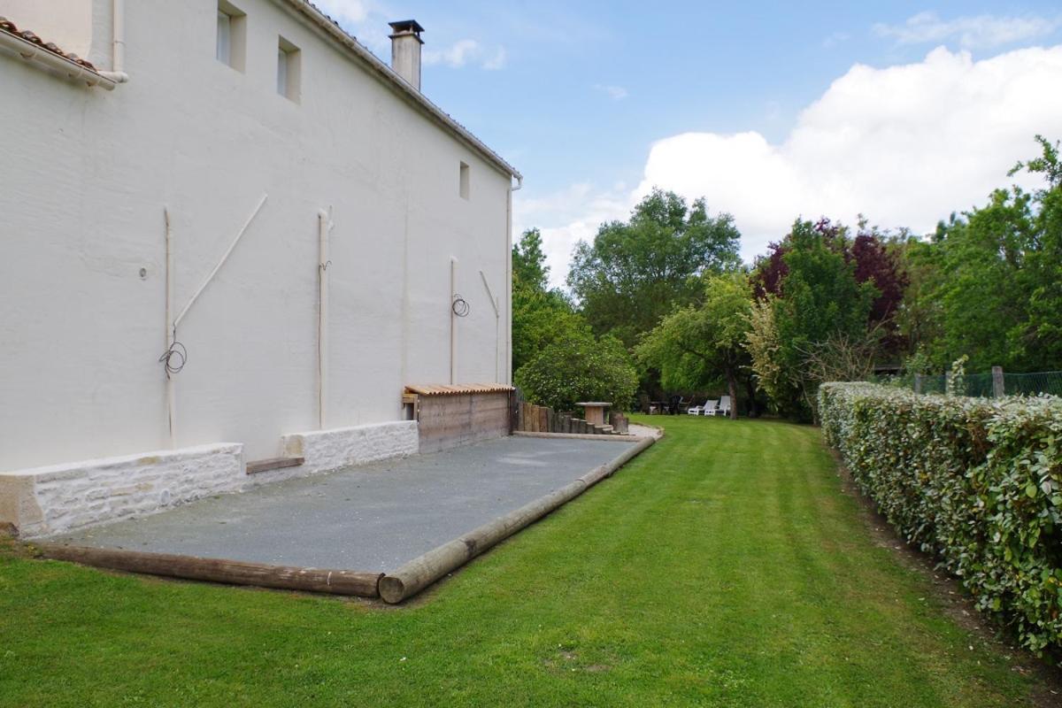 Les Lavandieres Bed & Breakfast